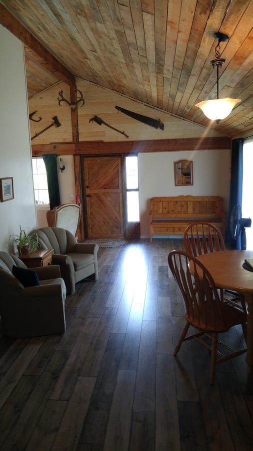 Wolfwood Guest Ranch Villa Clearwater Exterior photo